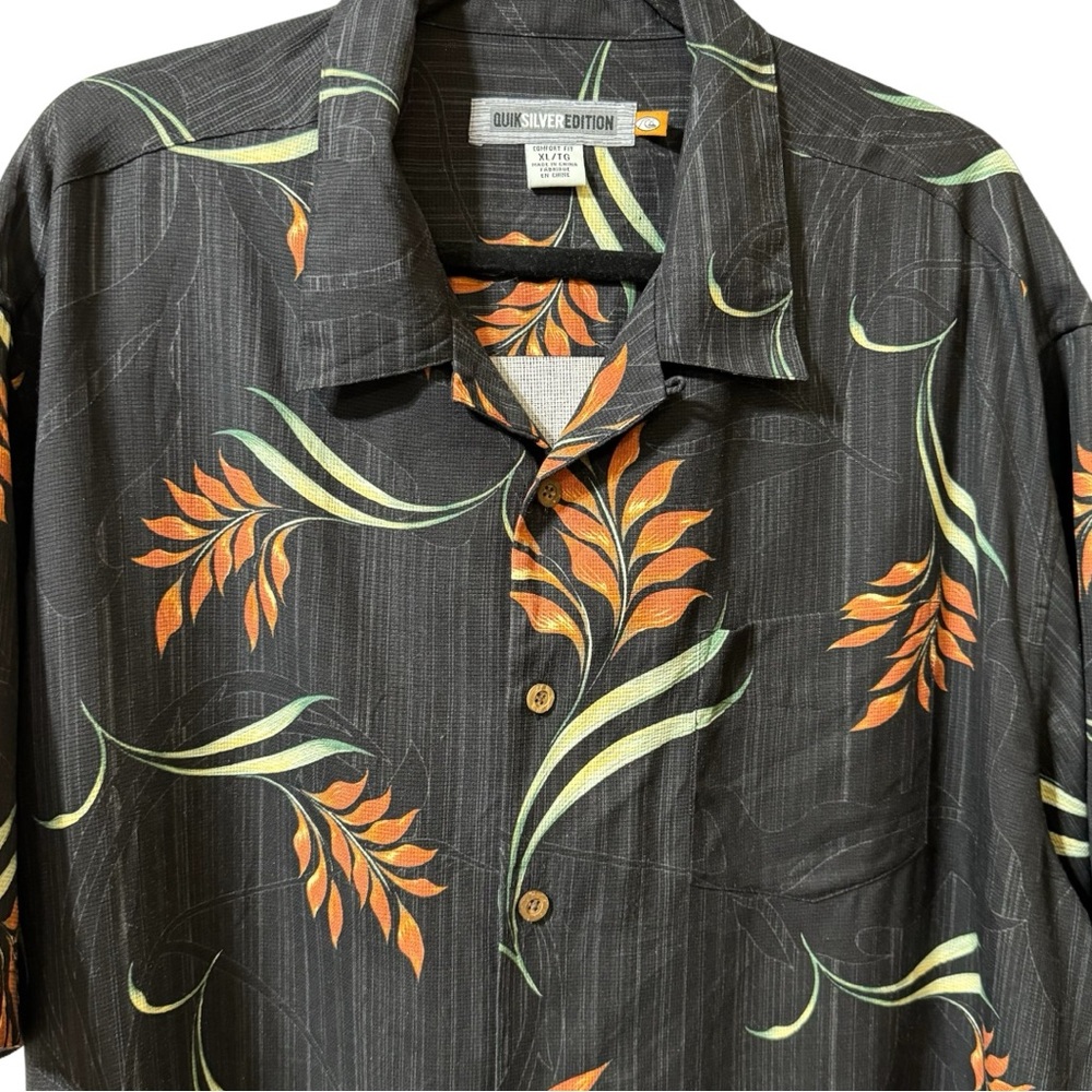 QUICKSILVER 'Silver Edition' Silk Hawaiin Shirt Men's Size XL Black Floral - Picture 3 of 6